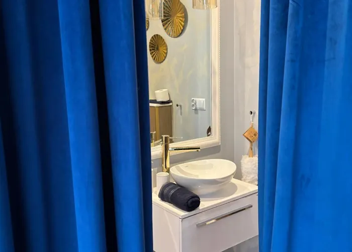 Gold Centrum * צ'סטוצ'ובה